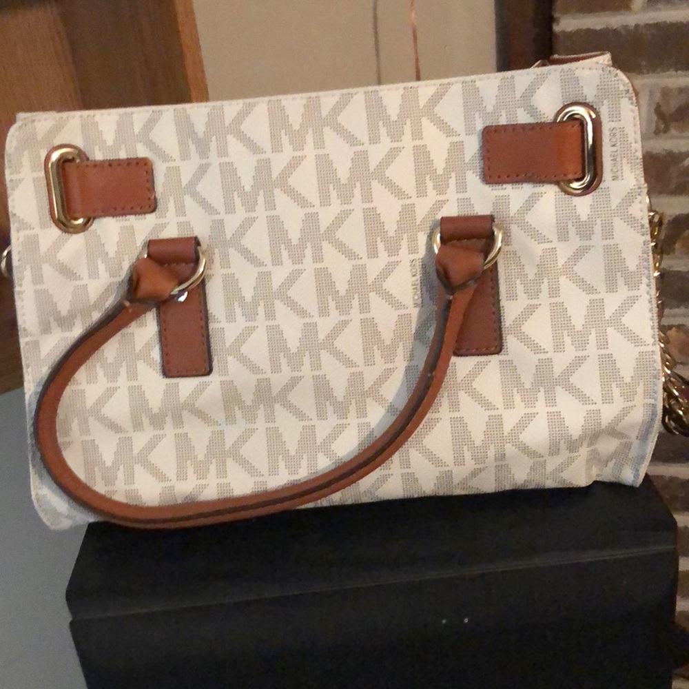 Handbag - Picture 2 of 4